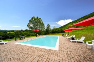 agriturismo-valle-tezze-piscina